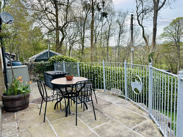 Benchmark Cottage in Glaisdale